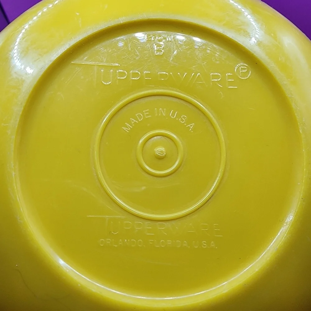 2 Tupperware Servalier Bowls -no lids- Yellow Orange Vintage